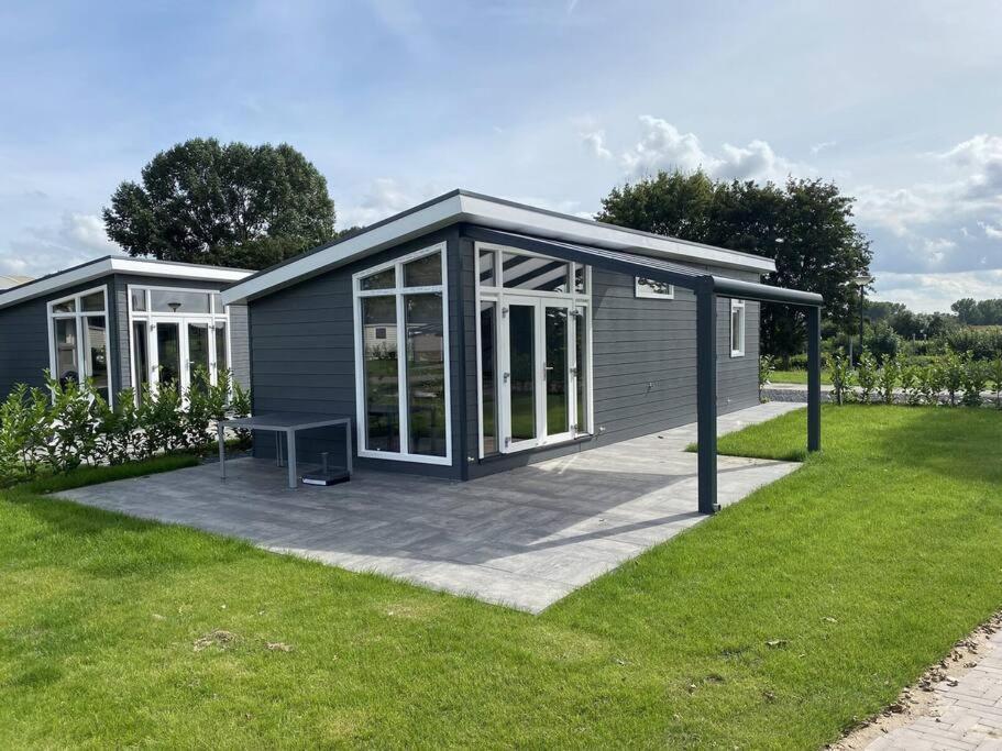 Vakantiehuis Met Vijverzicht Lathum エクステリア 写真