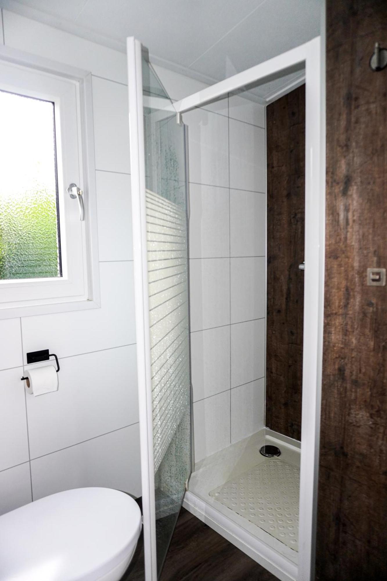 Vakantiehuis Met Vijverzicht Lathum エクステリア 写真