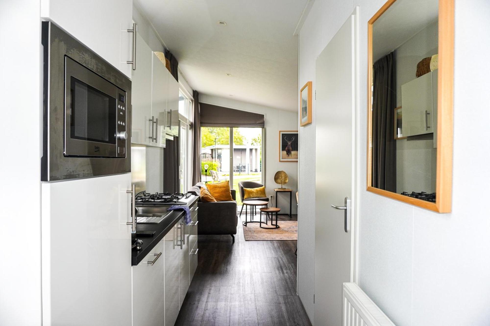 Vakantiehuis Met Vijverzicht Lathum エクステリア 写真